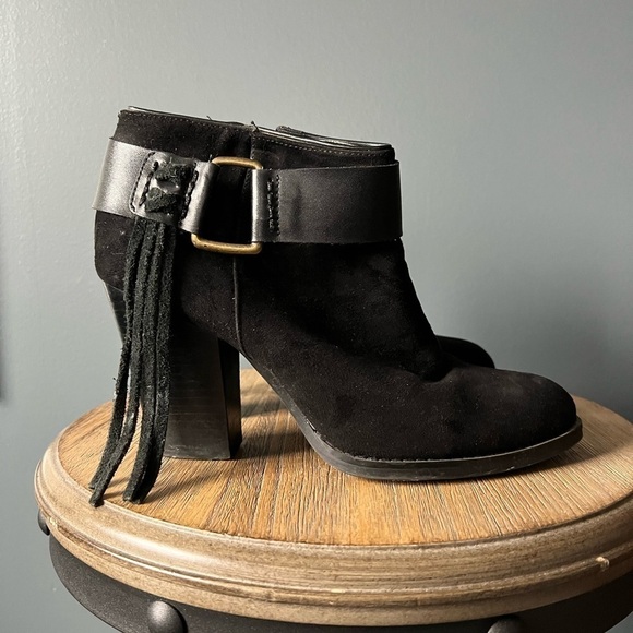 Kensie Mabella Ankle Booties - Picture 1 of 9